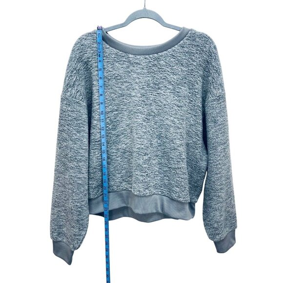 Levi's Women's Crewneck Sweatshirt Fleece Faux Fur Outdoors Gray Size XL - Picture 4 of 8